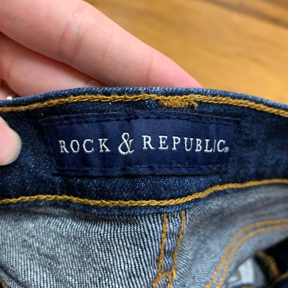 Rock & Republic Kimber Denim Shorts Womens Size 10 Frayed Hem Dark Wash Casual - Picture 3 of 5